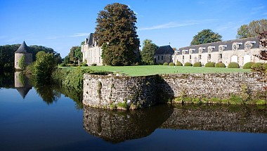 LEVARE - Le sentier botanique N°23