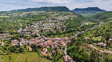 Enjoy a touch of southern atmosphere between Larzac and Lévézou