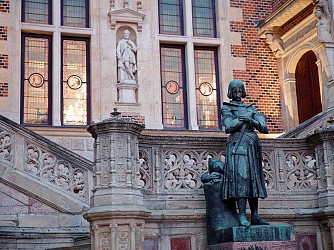 2 - Sur les Pas de Jeanne d'Arc de Orléans à St-Denis-de-l'Hôtel