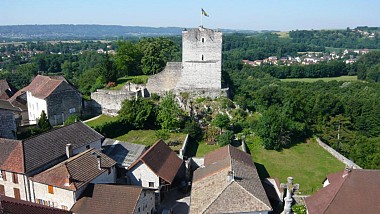 Serrières Hill