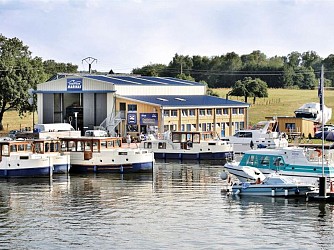 River cruise between lutzelbourg and nancy