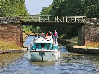 River cruise between niderviller and strasbourg