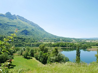 Tour des Lacs de St Jean de Chevelu