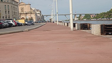 The greenway from Lavéra station to the city center