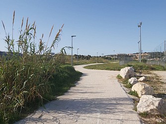 The greenway from the city center to Croix-Sainte