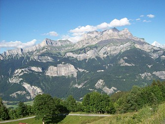 Hiking Trail: Véran via Besseray