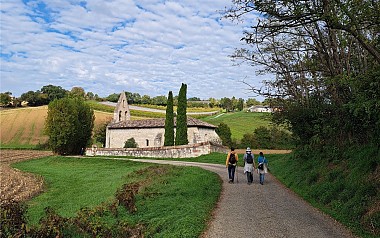 Walk of the Saint-Pierre Chapel in Ax
