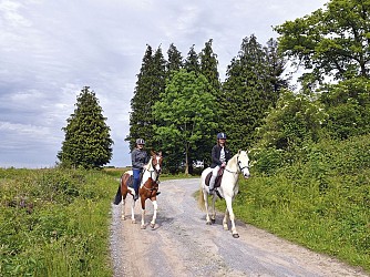 Ouillon : chemin des bergers à cheval