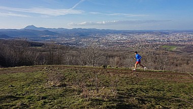 Le plateau de Gergovie depuis Pérignat-lès-Sarliève