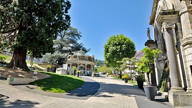 Aux balcons de la ville