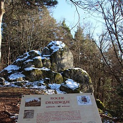 PR040 La Roche druidique de Crouzilhac