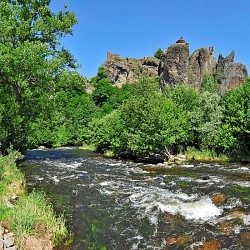 PR154 La roche des Bonnes-Dames dans le bois