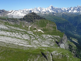 Hike to the mountain hut of Désert de Platé