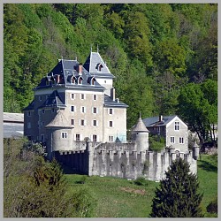 Sentier de randonnée pédestre - L'herbette depuis le château de Beauregard