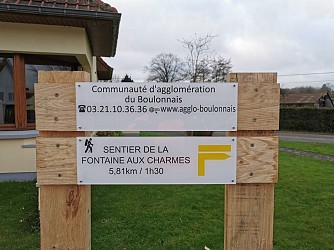 Sentier de la fontaine aux charmes