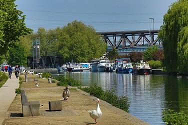 Bike ride along the Meuse