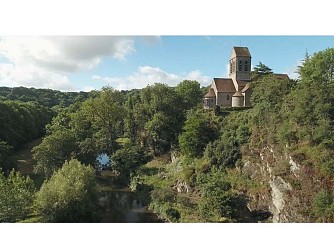 Randonnée à pied à Saint Céneri le Gérei Trotté par la Corniche