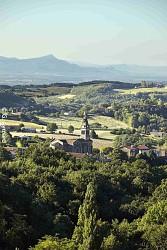 Montchenu au coeur des collines