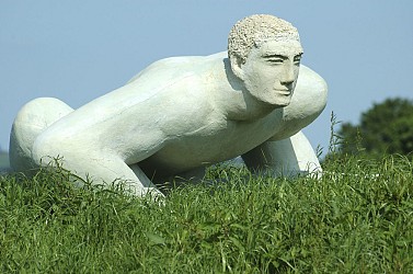 Circuit n°8 : Sur les pas de Louis Derbré - Commune d'Ernée