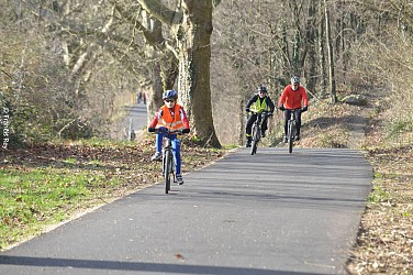 Entre Joyeuse et Collines