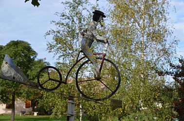Saint-Robert, vers le lavoir de Balen