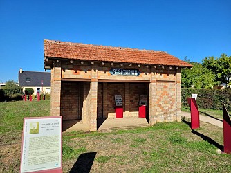 AUTOUR DU BOULEVARD NATURE : SAINT SATURNIN, LA ROUTE DU FER
