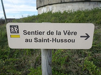 Chemin de la Vère au Saint-Hussou
