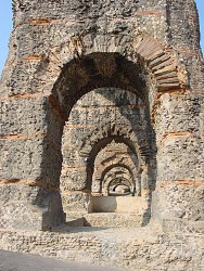 De Lyon 5e à Francheville - Le Chemin de Montaigne GR® 89