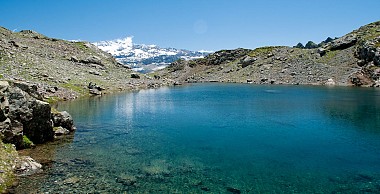 Lac de Belledonne (by the Chazeau hut) - Hiking