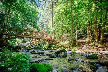Cirque de St Même : Sentier du fond du Cirque