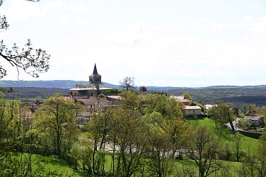AUTOUR DE PARISOT : Sur les chemins des chevaliers !