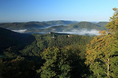 Hiking tour of the four castles