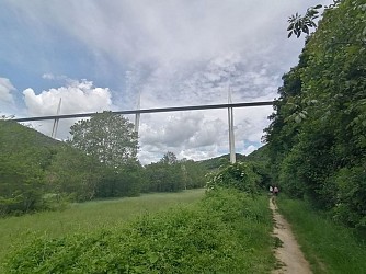 De St-Georges à Millau par la Trace Verte du Viaduc