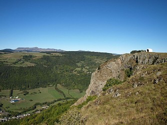 Le plateau de la Chavade et la roche Nité