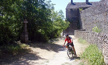 CIRCUIT AU SUD DU LARZAC - ESPACE VTT-FFC LODÉVOIS ET LARZAC