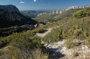 GÉMENOS - Le sentier de la glacière