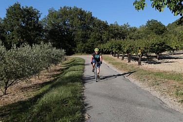 NYONS - Au fil de l'Eygues à vélo