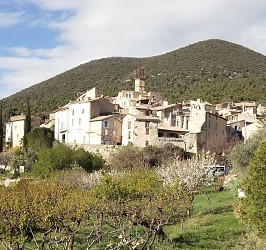 VENTEROL - Un village de santons