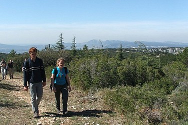 CHEVAL-BLANC - Sentier du Trou du Rat par Mayorques