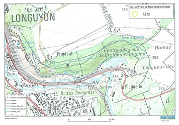 Sentier pédestre de profonde fontaine