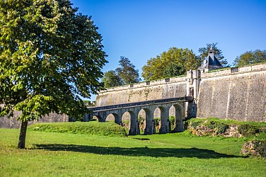 Les Vignobles à vélo - Entre vignobles et estuaire - autour de Blaye