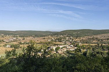ONGLES - Plaine d’Ongles et colline de Piébroux