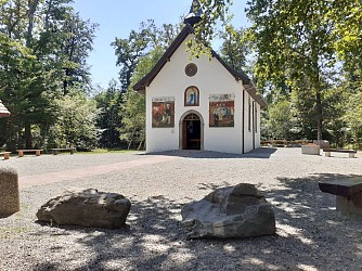 Playful walk in Guewenheim