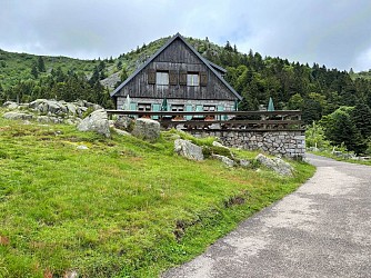 Long distance trail - Micro-adventure from the Welche region to its lakes