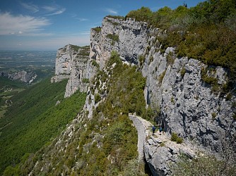 The Pas de l'Allier and the Pas des Voûtes Pas de l'Allier et le Pas des Voûtes