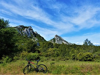 The Alpilles Roquemartine by Bike: The Integral
