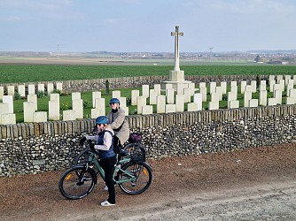 Les Collines et Plaines d'Artois à vélo - La grande boucle de la mémoire depuis Arras