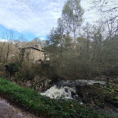 Vers les moulins du Pontal et de Bouscal - Sai ...