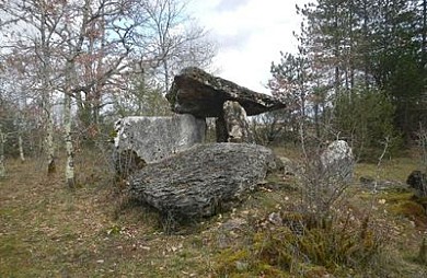 Les Randos des Nounous - Le Dolmen de la Peyre ...