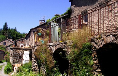 N°6 Fontaine des Trois Evêques